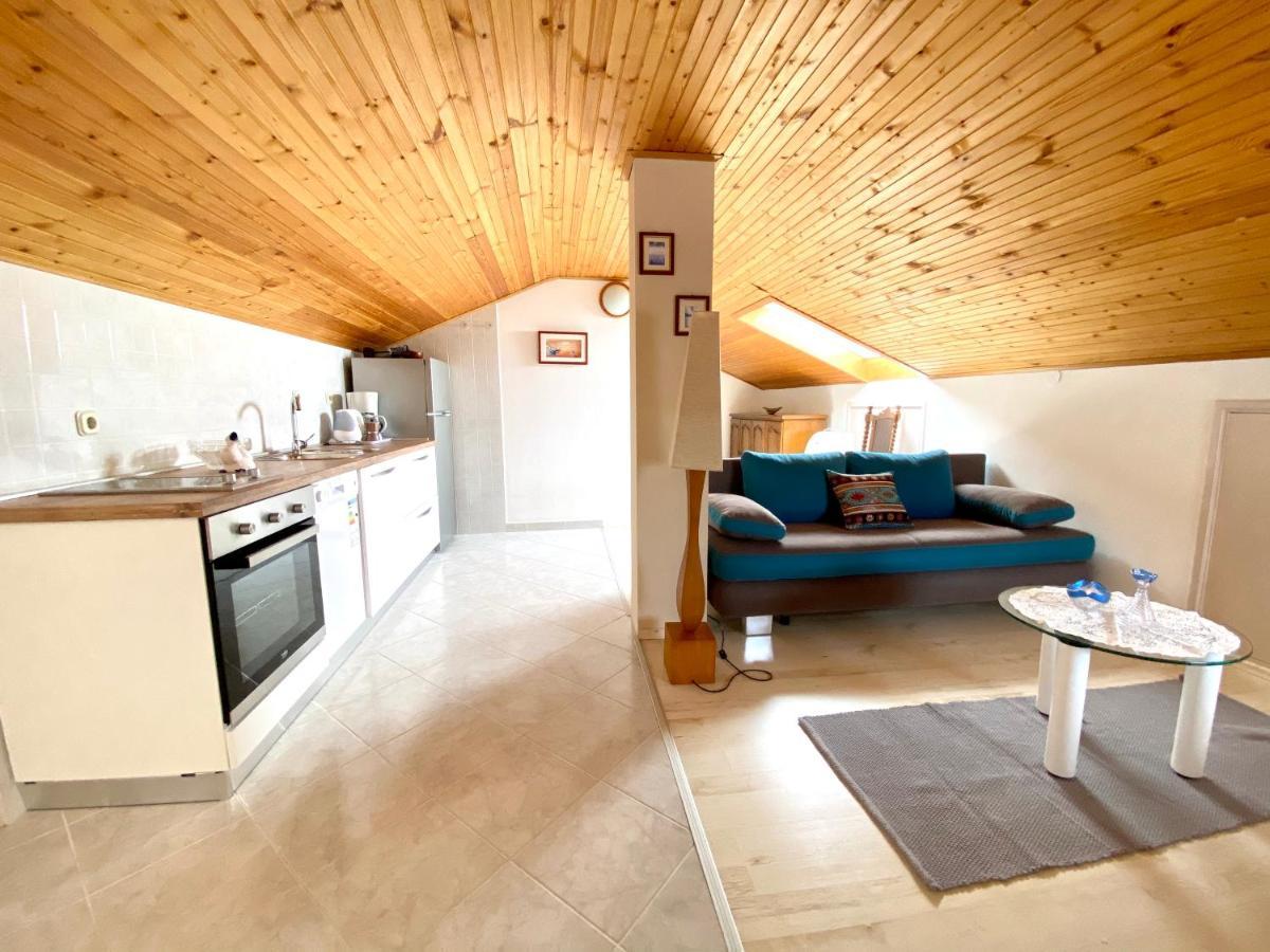 Guesthouse Kurelic Rab Кампор Экстерьер фото